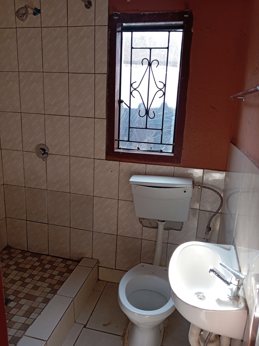 To Let 2 Bedroom Property for Rent in Morula View North West